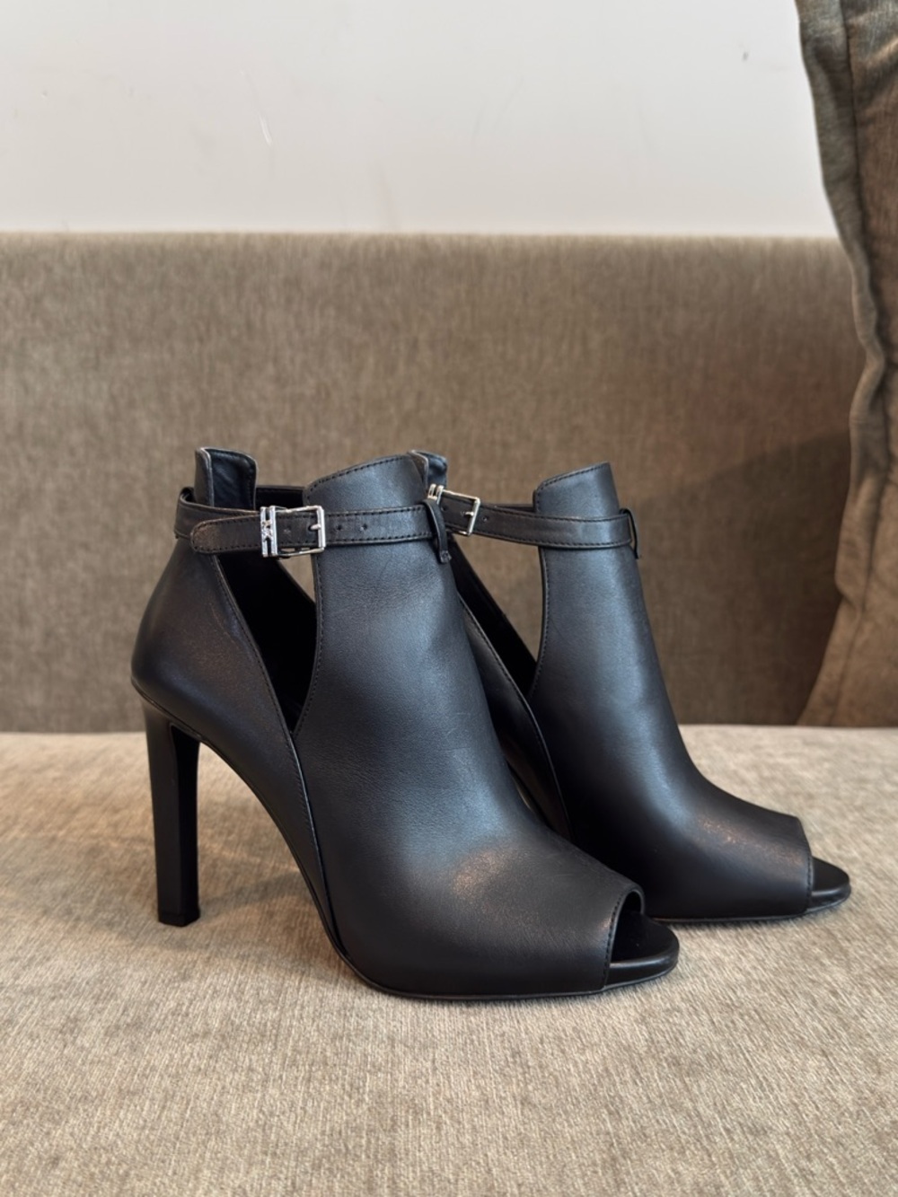 MICHAEL Michael Kors Lawson Black Leather Open Toe Ankle Bootie Heel | 7M